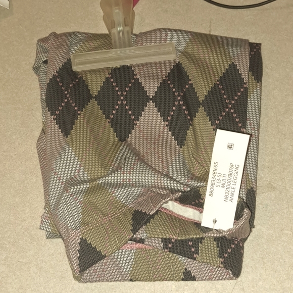 NEW! No Boundaries multi color, ankle cotton leggings. Small. Never worn! Cute! - Picture 1 of 5